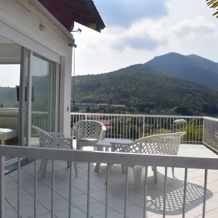 Locazione Turistica Casa Del Sole Hébergement de vacances Brezzo